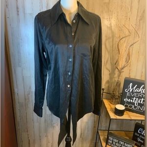Equipment Femme Button Down Shirt Sz
M Black 100% Silk Front Can be Tied